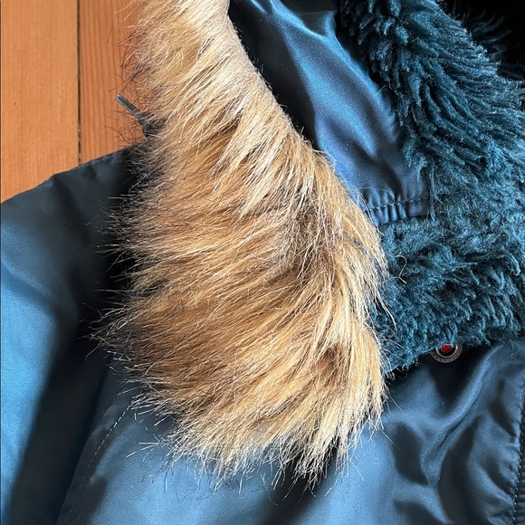 Alpha Industries Flying Man’s N-2B dark teal Fur-Trimmed Hooded Jacket - Picture 3 of 16